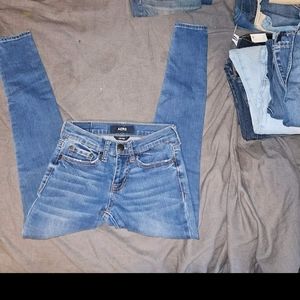 000 jeans